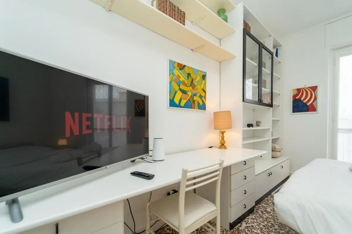 Bright Apartment In Milan 0*,  Italy